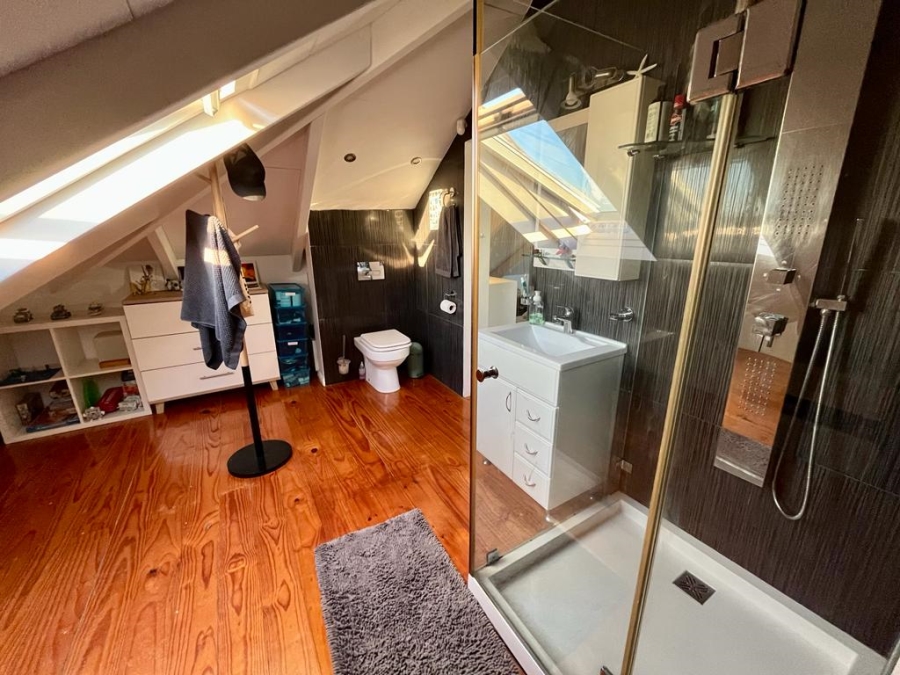 To Let 3 Bedroom Property for Rent in Sea Point Western Cape